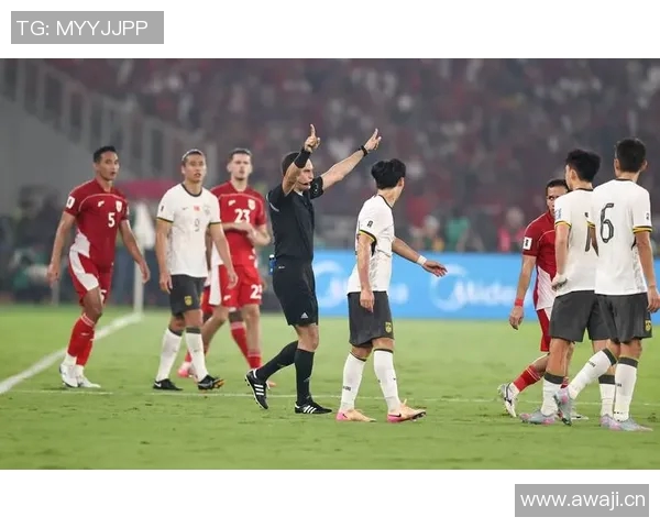 国足与乌兹别克的激烈对决前沿分析与战术解读 国足与乌兹别克的激烈对决前沿分析与战术解读