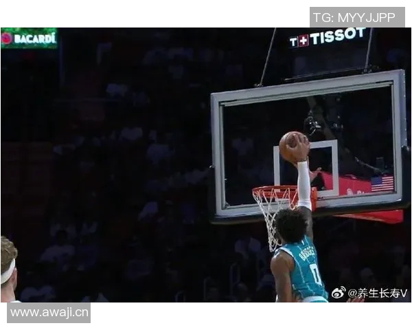 黄蜂与热火季后赛第四场激战回顾与精彩瞬间盘点